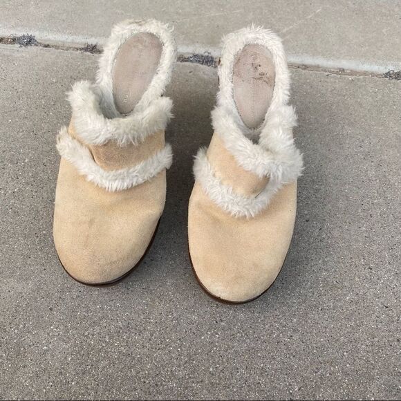 Tommy Hilfiger Y2K Winter Boot Fuzzy Chunky Heels - Picture 1 of 7
